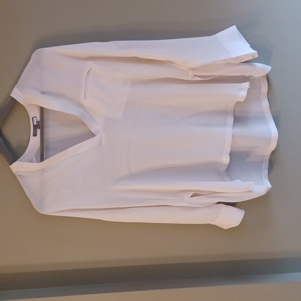 Vince silk v neck blouse pocket XS
